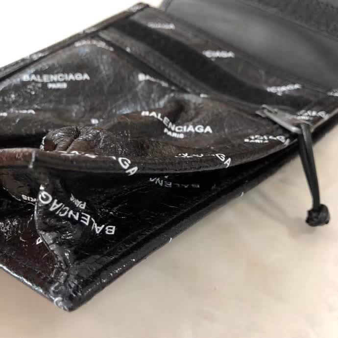 BALENCIAG巴黎世家 皮繩挎包 手機包 原版進口褶皺皮 數碼燙金logo 植鞣皮繩  BL1090